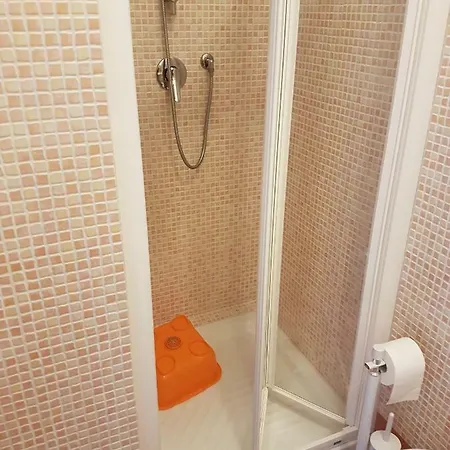 게스트하우스 Lory 4*