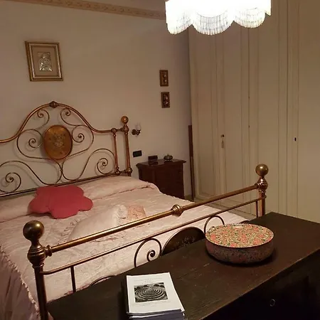 Vendégház Lory