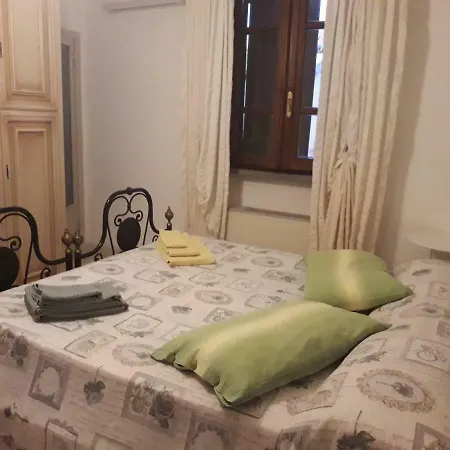 Lory Vendégház Albinia