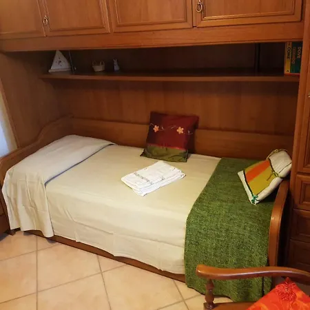 ゲストハウス Lory アルビニア