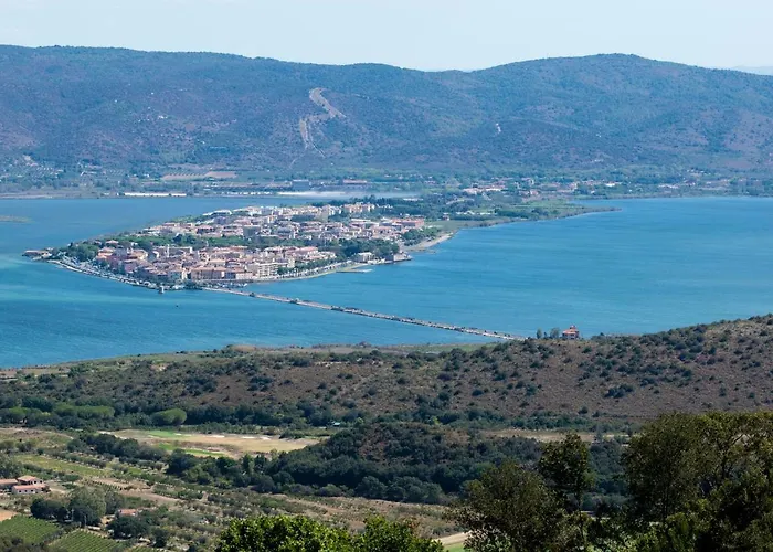 Lory ألبينيا